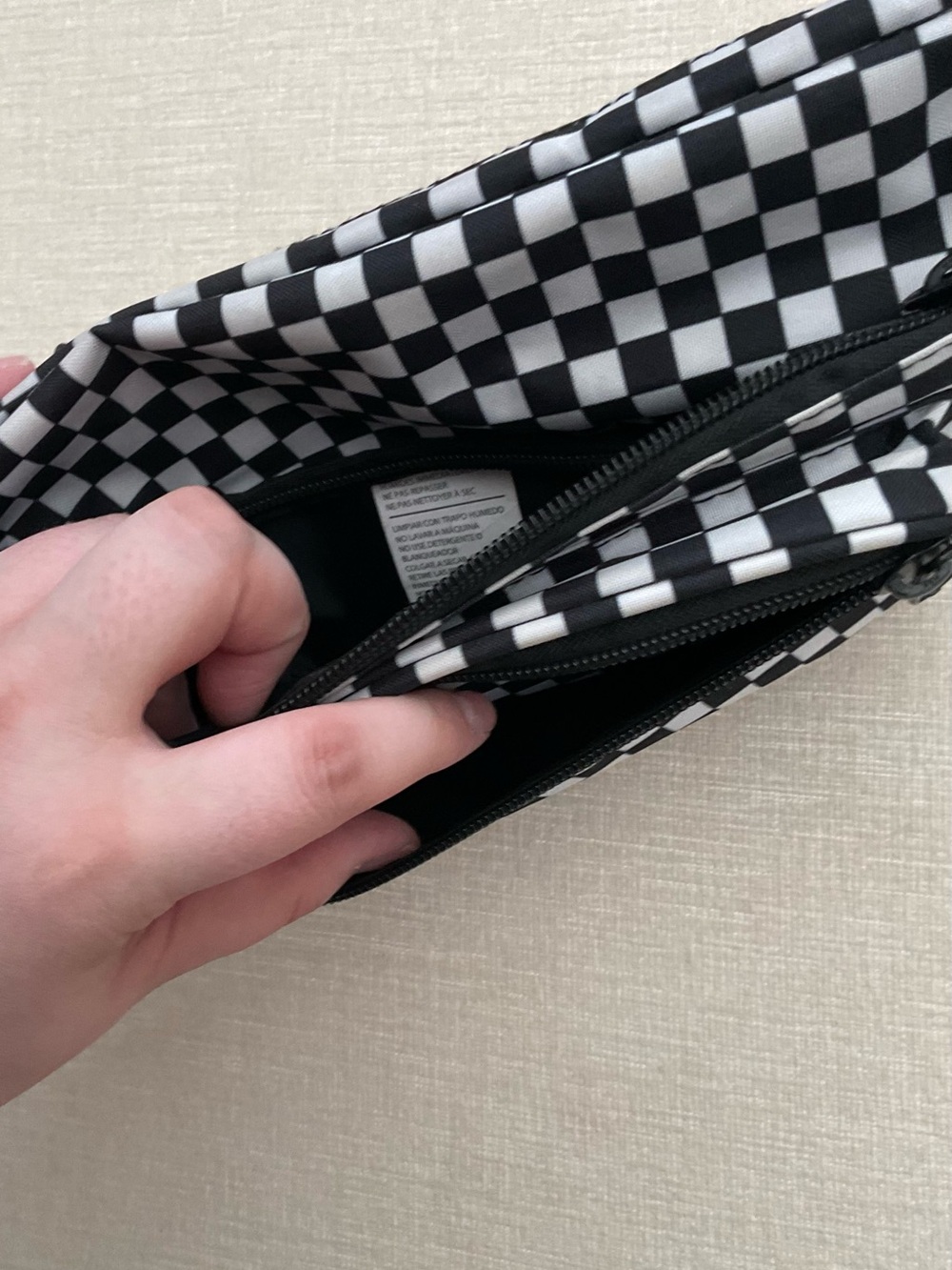 Checkered Black and White Waist Bag - Unbranded - Picture 6 of 6